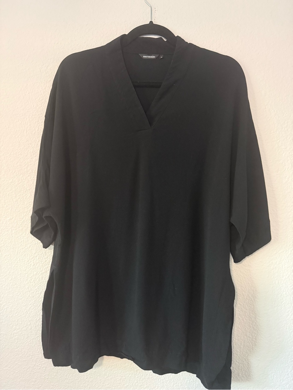 Marimekko Black Short-Sleeve V-Neck Tee